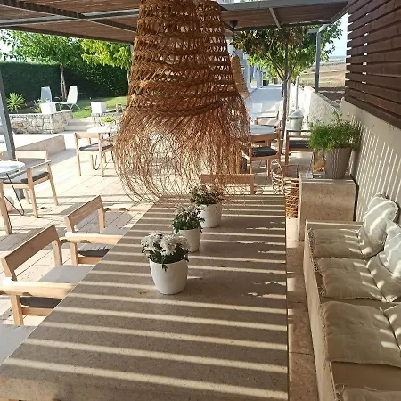 Niovi Boutique Apartment *