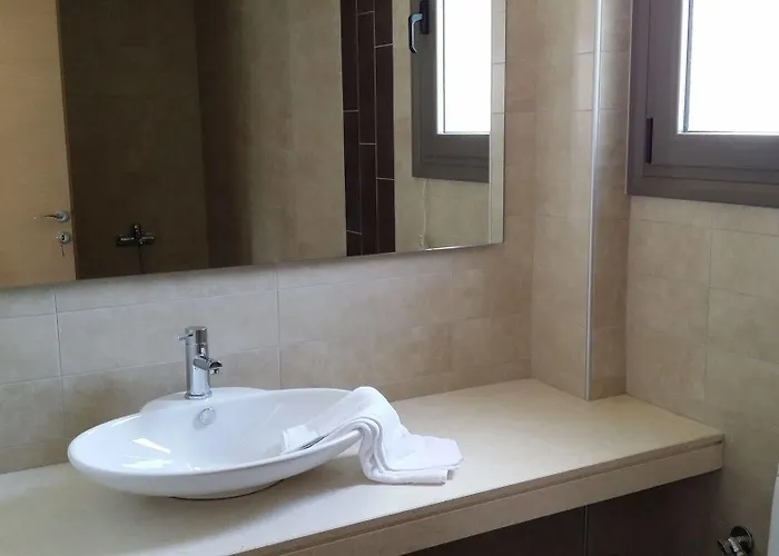 Niovi Boutique Afytos